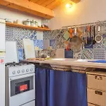 1 Bedroom Lovely Apartment In Tusa * 图萨